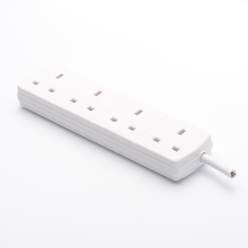 4 way extension socket 004-3